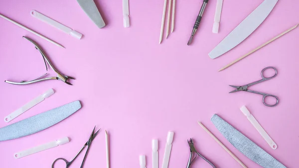 Herramientas Manicura Pedicura Sobre Fondo Rosa Vista Desde Arriba Plantilla — Foto de Stock