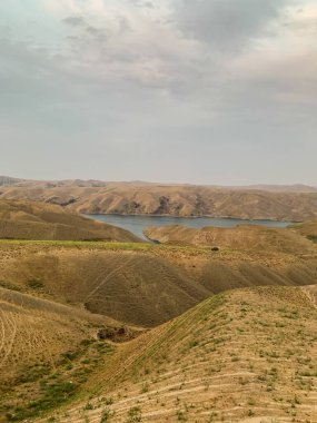 Özbekistan şehirleri, çöl ve dağ