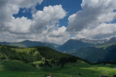 İsviçre Alpleri sihirli görünüm 