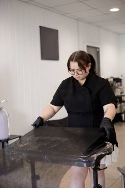 Preparing a workplace for a tattoo artist. Routine before work