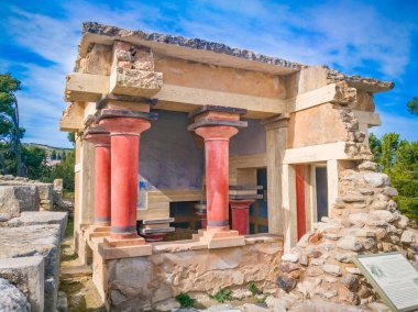Girit, Yunanistan 'da düğüm evi. Minoan Knossos Sarayı 'nın kalıntıları. Ünlü Minos sarayı Knossos 'un antik harabelerinin ayrıntıları. 