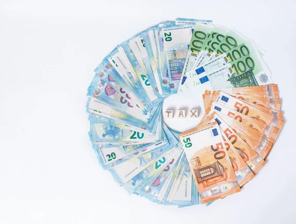 Fogalom Adó Adósság Kifizetése Eurobankjegyek Fehér Háttérrel Cicircle Ben Kerültek — Stock Fotó