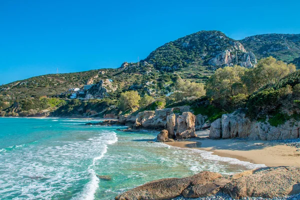 Voulisma plajı, Istron, Girit, Yunanistan 'ın tropik plajı. Temiz suyu olan güzel renkli plaj Voulisma Cenneti plajı. Yaz tatili tatil geçmişi 