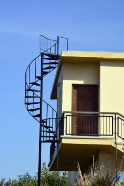 Kıbrıs, ev ile spiral merdiven çatıya dışında