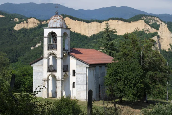 Bulgarije Melnik Verlaten Kerk Rots Formaties Achtergrond — Stockfoto