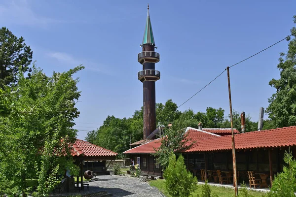 불가리아 모스크 Yedi Kizlar Camii 메이든 손톱과 브라켓 내장된 세기의 — 스톡 사진