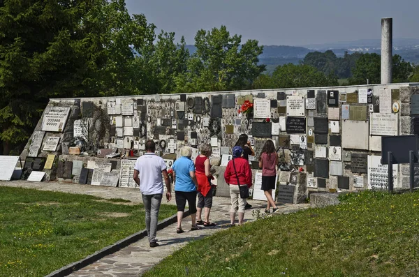 Mauthhausen 奥地利 2018年7月18日 不知名的访客在集中营毛特豪森 大屠杀纪念碑从第二次世界大战在上部奥地利 — 图库照片