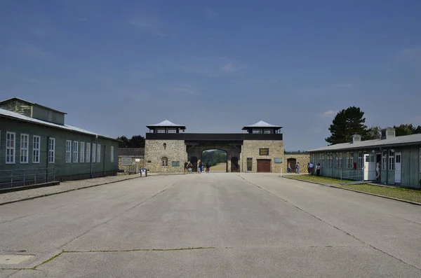 Mauthhausen Austria Julio 2018 Visitantes Identificados Campo Concentración Mauthausen Memorial — Foto de Stock