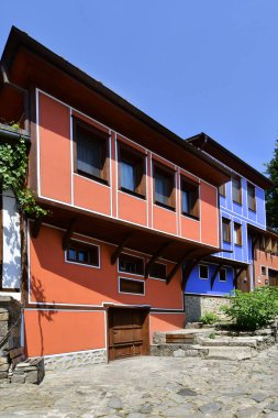 Bulgaristan, Plovdiv, aka Staria Grad Old Town bölgesinde geleneksel yapısındaki renkli binalar, şehir kültür 2019 Avrupa başkenti oldu