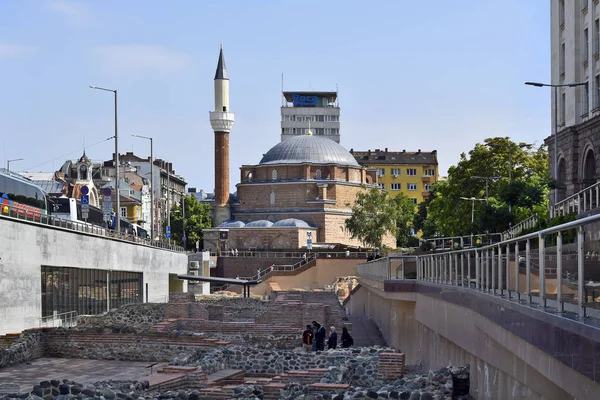 Sofia Bulgária Junho 2018 Pessoas Não Identificadas Escavações Mesquita Medieval — Fotografia de Stock