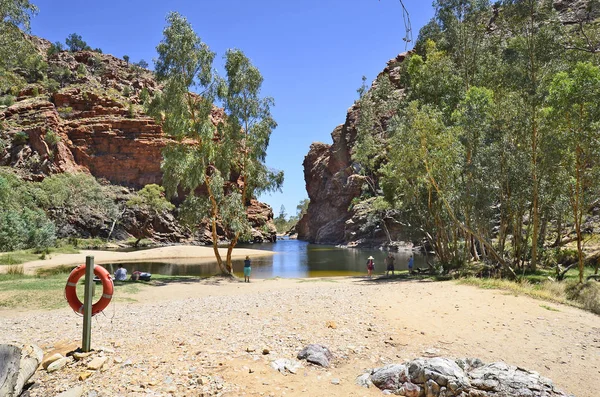 Alice Springs Australië November 2017 Niet Geïdentificeerde Mensen Ellery Creek — Stockfoto