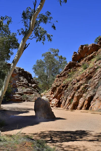 Australia Emily Gap Zakres Mcdonnell East National Park — Zdjęcie stockowe