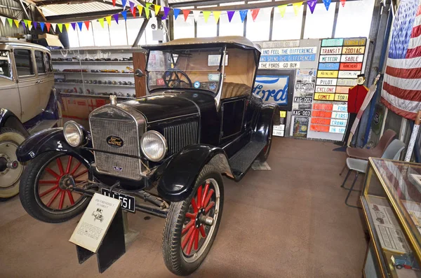 Alice Springs, Nt, Avustralya - 20 Kasım 2017: Vintage otomobillerde Ghan Müzesi, Ford Model T
