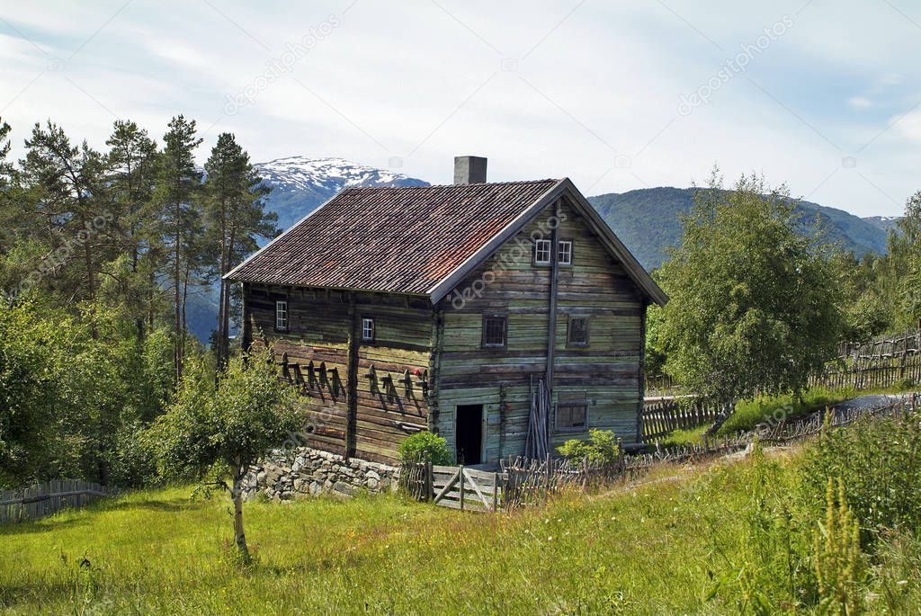 Norway, wooden home in tradional structure in Kaupanger
