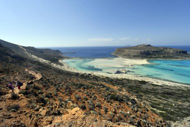 Kissamos, Yunanistan - 08 Ekim 2018: Patika Balos lagün Batının Girit Tanımlanamayan kişi