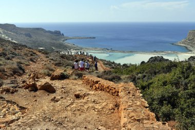 Kissamos, Yunanistan - 08 Ekim 2018: Patika Balos lagün Batının Girit Tanımlanamayan kişi