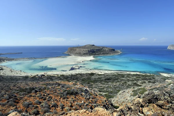 Greece Unidentified People Enjoy Stunning Beach Balos Gramvoussa Peninsula Kissamos — Stock Photo, Image