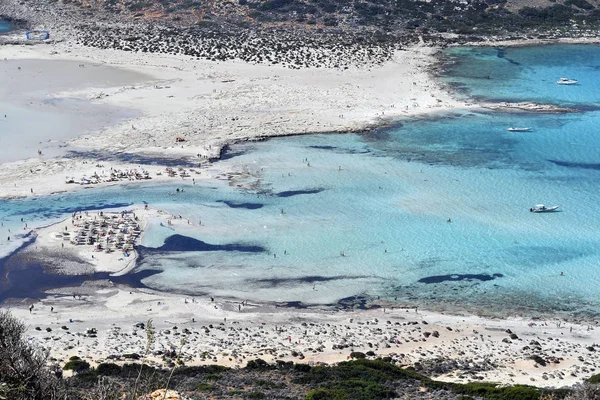 Greece Unidentified People Enjoy Blue Sea Balos Lagoon Gramvousa Peninsula — Stock Photo, Image