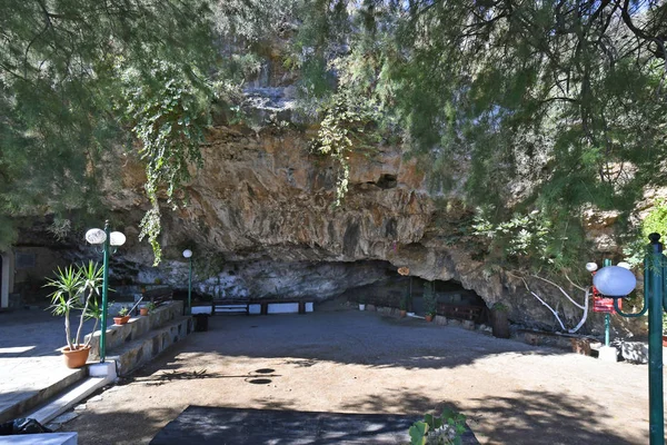 Yunanistan, genel mağara Kilisesi, St. Agios Ioannis Damialis, Kissamos köyü aka St. John