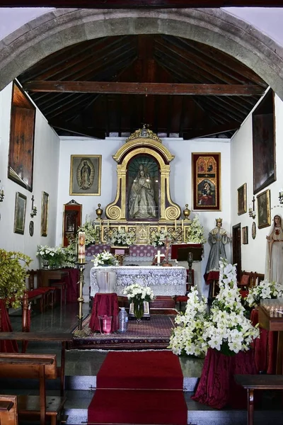 西班牙 加那利群岛 特内里费岛 在拉克鲁斯港的圣阿玛洛拉和平公共教堂内 — 图库照片