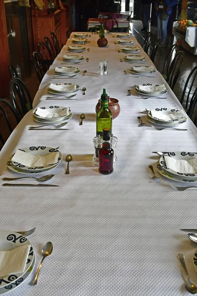 スペイン カナリア諸島 ゴメラ 装飾食器で食卓 — ストック写真
