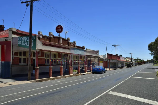 澳大利亚维克的鲁帕尼普 2017年11月8日 维多利亚小麦带小村庄大街上的商店和酒店 — 图库照片