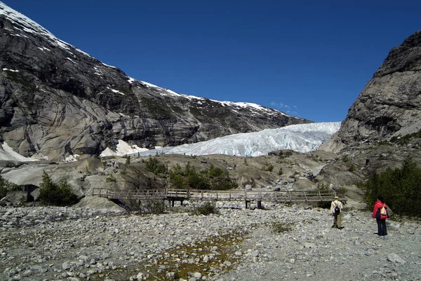 Norwegen Touristen Bei Nigards Breen Gletscher Jostedalen — Stockfoto