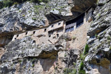 Yunanistan Epirus, Kipinas Manastırı