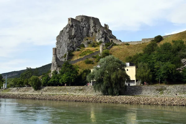 Slovensko, hrad Devín — Stock fotografie