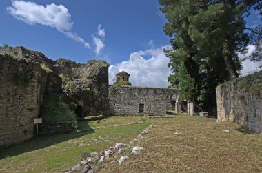 Yunanistan, Ioannina, Aslan Paşa Camii 'nin kamu avlusu