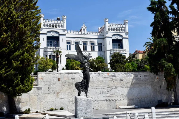 Кавала Греция Июня 2019 Года Статуя Богини Ники Перед Военным — стоковое фото