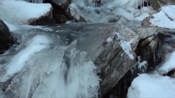 Cachoeira Montanha Temporada Inverno — Vídeo de Stock