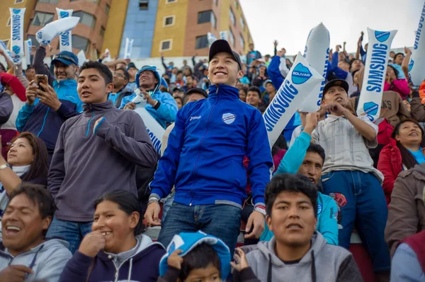 Paz Bolivia Abril 2018 Multitud Personas Vestidas Azul Claro Estadio — Foto de Stock