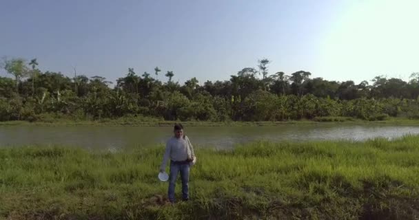 Yapacani Santa Cruz Bolívia Setembro 2017 Pescador Lança Comida Equilibrada — Vídeo de Stock