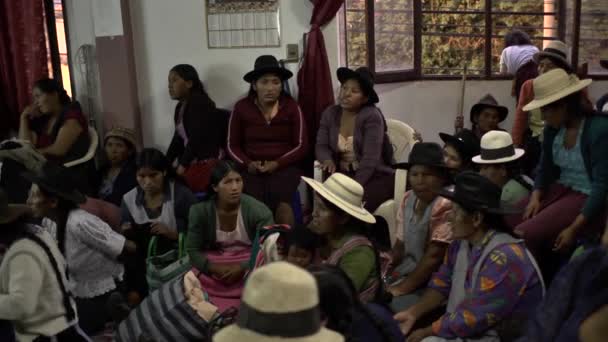 Sucre Chuquisaca Bolivia Abril 2014 Grupo Mujeres Indígenas Con Trenzas — Vídeos de Stock