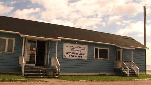 Anticosti Island Quebec Canadá Agosto 2008 Pequenas Lojas Aldeia Artesanato — Vídeo de Stock