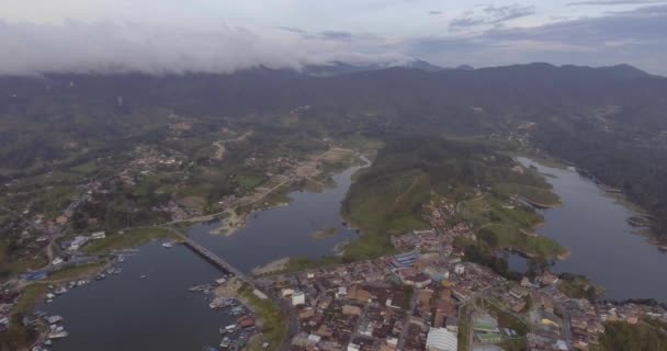 Hauptstrasse Zur Stadt Guatape Antioquia Kolumbien — Stockvideo