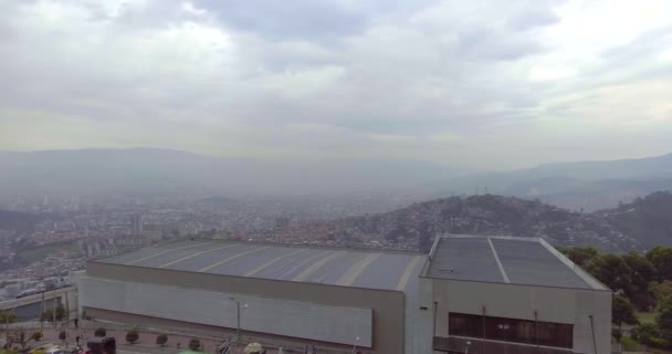 Medellín Antioquia Colômbia Janeiro 2020 Rua Cheia Táxis Ônibus Frente — Vídeo de Stock