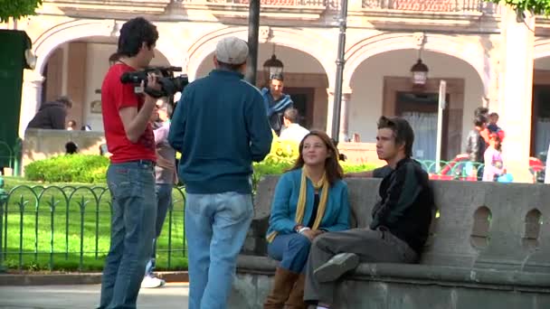 Morelia Michoacn Mexico January 2011 Young People Filming Love Scene — 图库视频影像