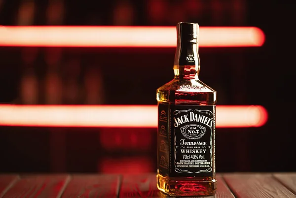 乌克兰基辅 2019 杰克丹尼尔威士忌是田纳西威士忌的一个品牌 也是全球销量最高的美国威士忌 说明性社论 — 图库照片