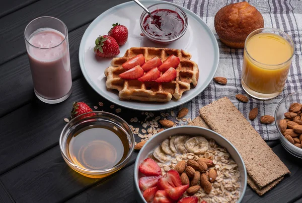 Farinha Aveia Pequeno Almoço Comida Muesli Lanche Refeição Waffles Frescos — Fotografia de Stock