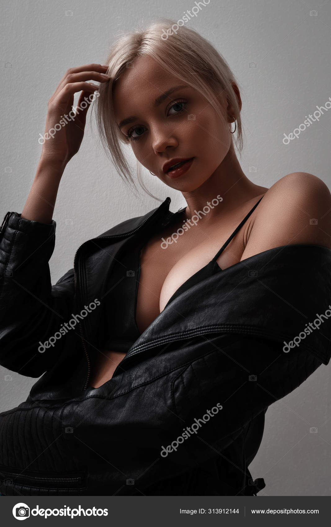 Attractive Cute Young Model Blonde Hair Red Lips Sexy Posing Stock Photo by ©maestro15 313912144 Attractive Cute Young Model Blonde Hair Red Lips Sexy Posing Stock Photo by ©maestro15 313912144