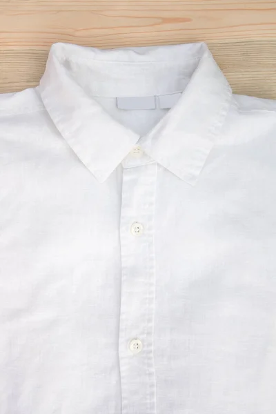 Белая Мужская Рубашка Льна Фрагмент Передней Доски Воротником — стоковое фото
