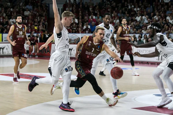 Campeonato de Baloncesto Eurocopa Umana Reyer Venezia vs Partizan Nis Belgrado — Foto de Stock