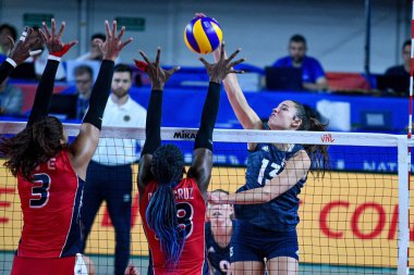 Voleybol Niyetli Uluslar Ligi Kadınları - Dominik Cumhuriyeti ABD 'ye Karşı 