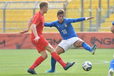 İtalyan Futbol Takımı 8 Milletler 20 Yaş Altı - İtalya İngiltere 'ye Karşı