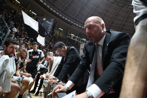 İtalya Basketbol Şampiyonası Segafredo Virtus Bologna Umana Reyer Venezia 'ya karşı — Stok fotoğraf