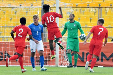 İtalyan Futbol Takımı 8 Milletler 20 Yaş Altı - İtalya İngiltere 'ye Karşı