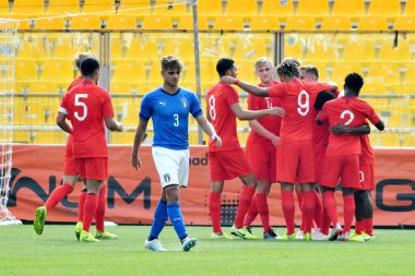 İtalyan Futbol Takımı 8 Milletler 20 Yaş Altı - İtalya İngiltere 'ye Karşı