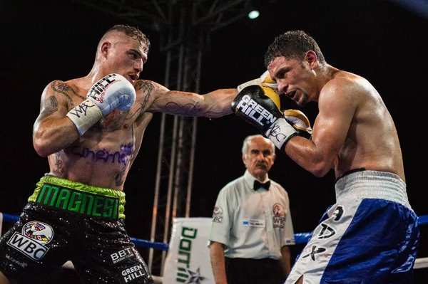 Boxe Titolo Internazionale Wbc Pesi Superpiuma - López Vs Magnesi — Foto de Stock